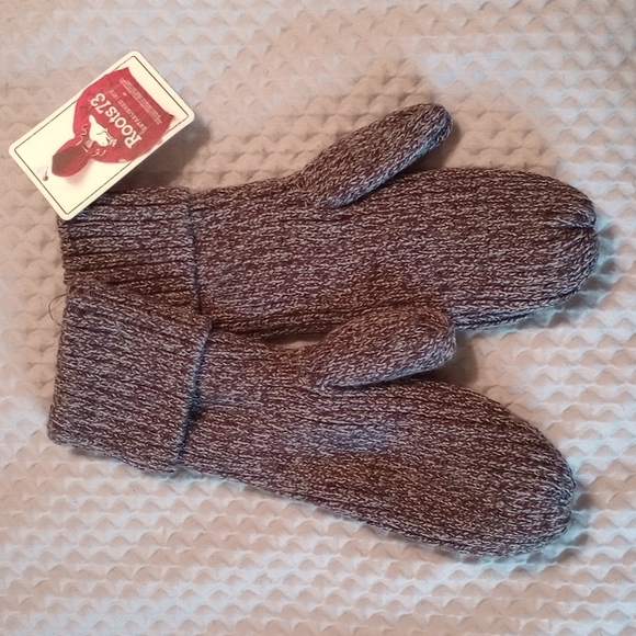 NWT Mittens - Picture 2 of 3